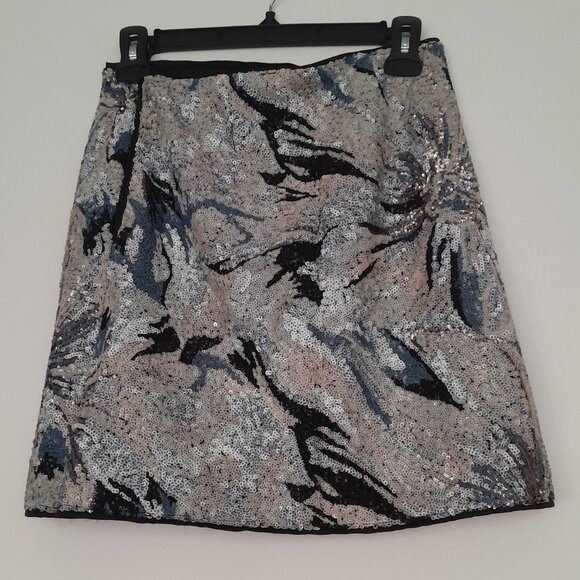 Guess sequin skirt in size small - Picture 1 of 9